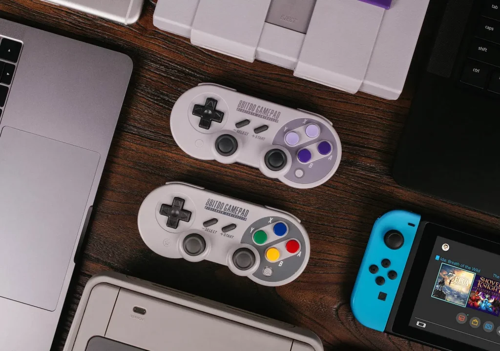 Best Wireless Retro Controllers: two gamepads from 8bitdo.com